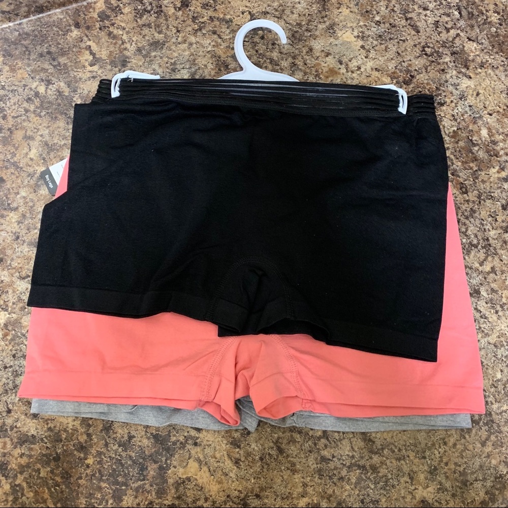 NWT Bebe 3-Pack Seamless Boy Legs Panties - Picture 4 of 7